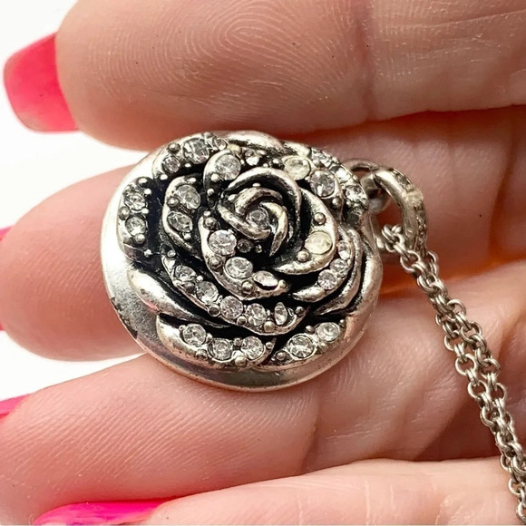 Fossil Jeweled Flower Pendant Necklace - Picture 3 of 4